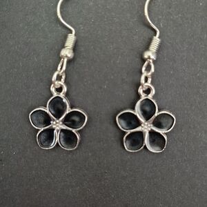 Silver Flower Earrings